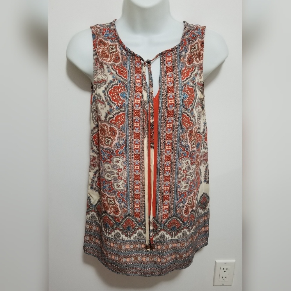 Rose and rhyme sleeveless paisley top
